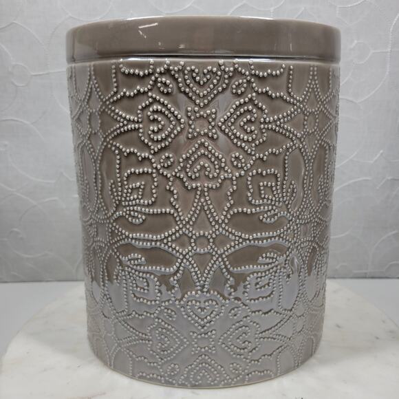 Barbara Barry Poetical Fine Porcelain Wastebasket Trash Can Vase Taupe - Picture 8 of 12